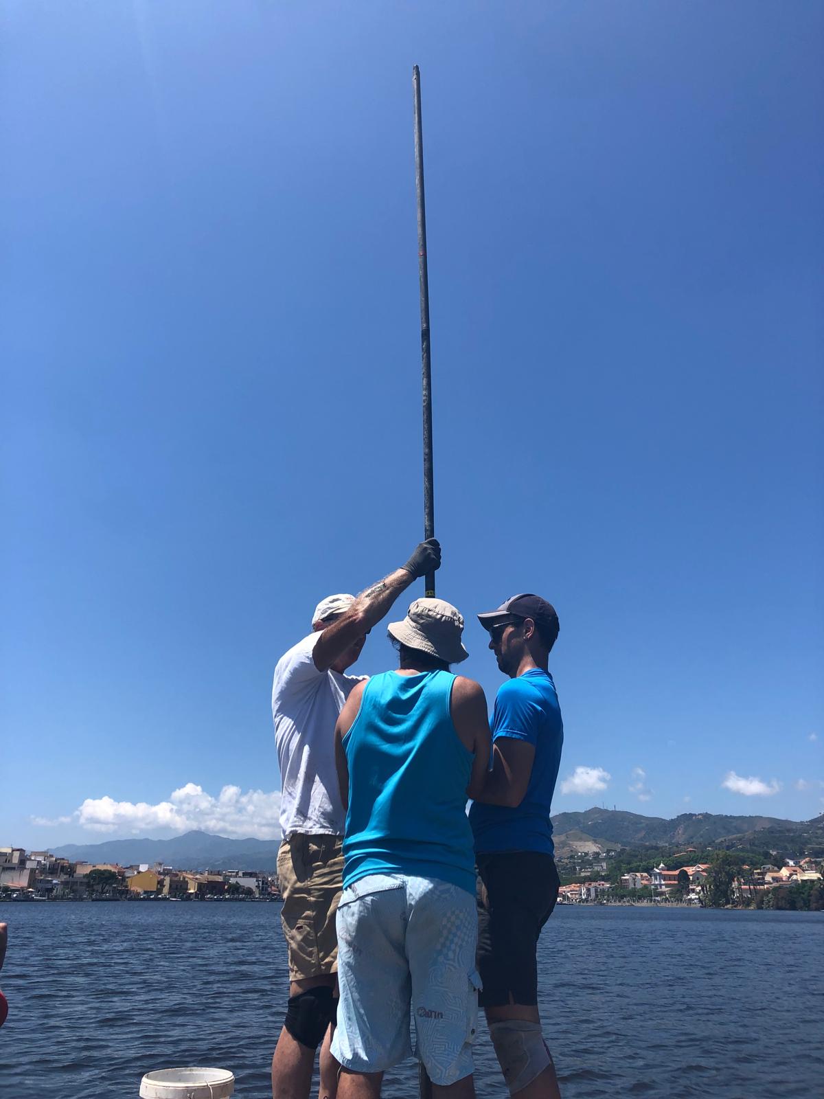 i carotaggi nella zona Pantano Grande, un’area paludosa vicino Messina
