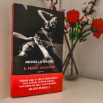 la copertina del romanzo Il primo desiderio, di Rossella Milone, edito da Neri Pozza (2025) nella collana Bloom. Foto di Francesca Barracca