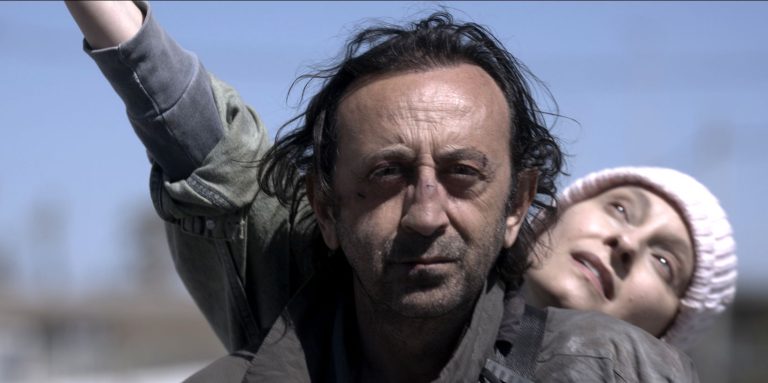 Nero, film di Giovanni Esposito
