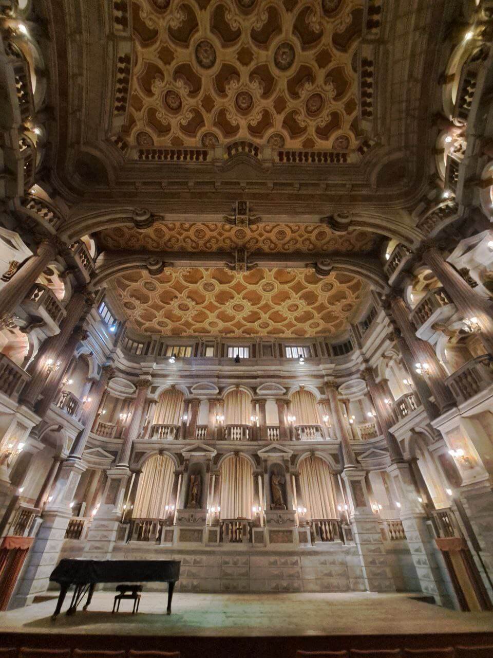 Teatro Bibiena di Mantova interventi di riqualificazione Foto di Giuseppe Fraccalvieri