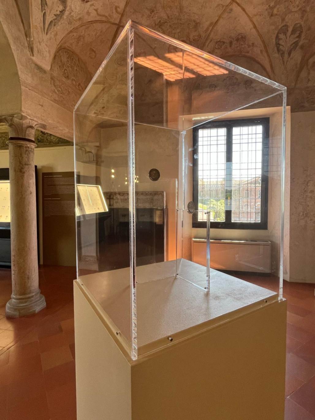 Due rarissime monete dell’epoca di Vincenzo I Gonzaga in prestito a Palazzo Ducale di Mantova, da sabato 3 maggio 2025 allestimenti