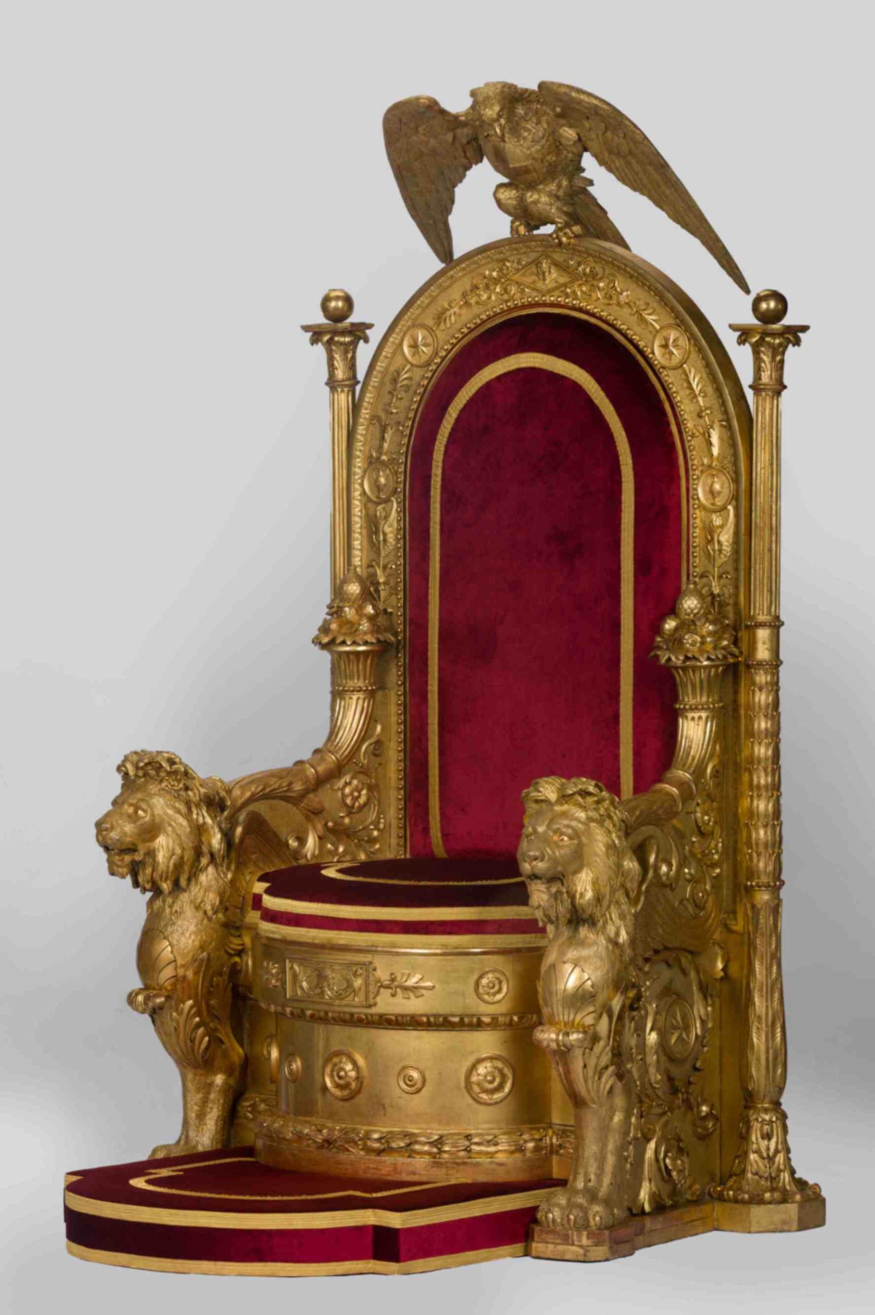 trono Palazzo Reale di Napoli restaurato 1