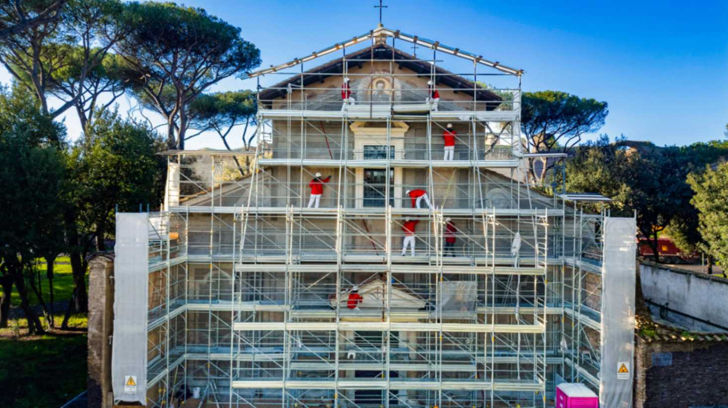 Chiesa dei Santi Nereo e Achilleo restauro della facciata Totale Cantiere