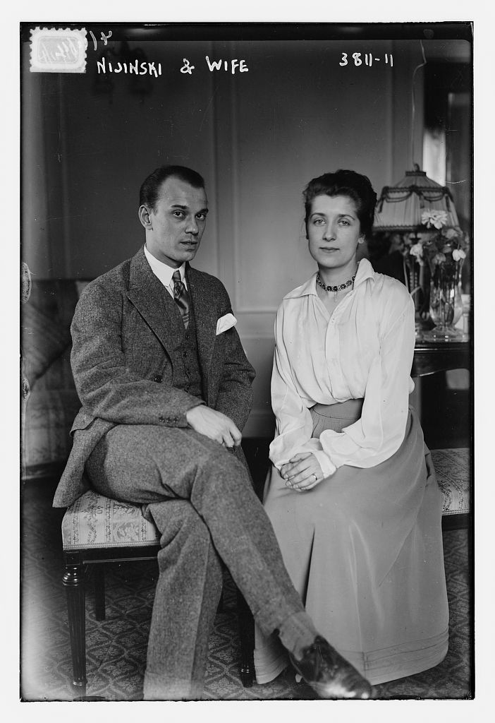 Vaslav Fomič Nižinskij e sua moglie Romola de Pulszky (circa 1915-20), nella foto Bain News Service, dalla Libreria del Congresso,  in pubblico dominio