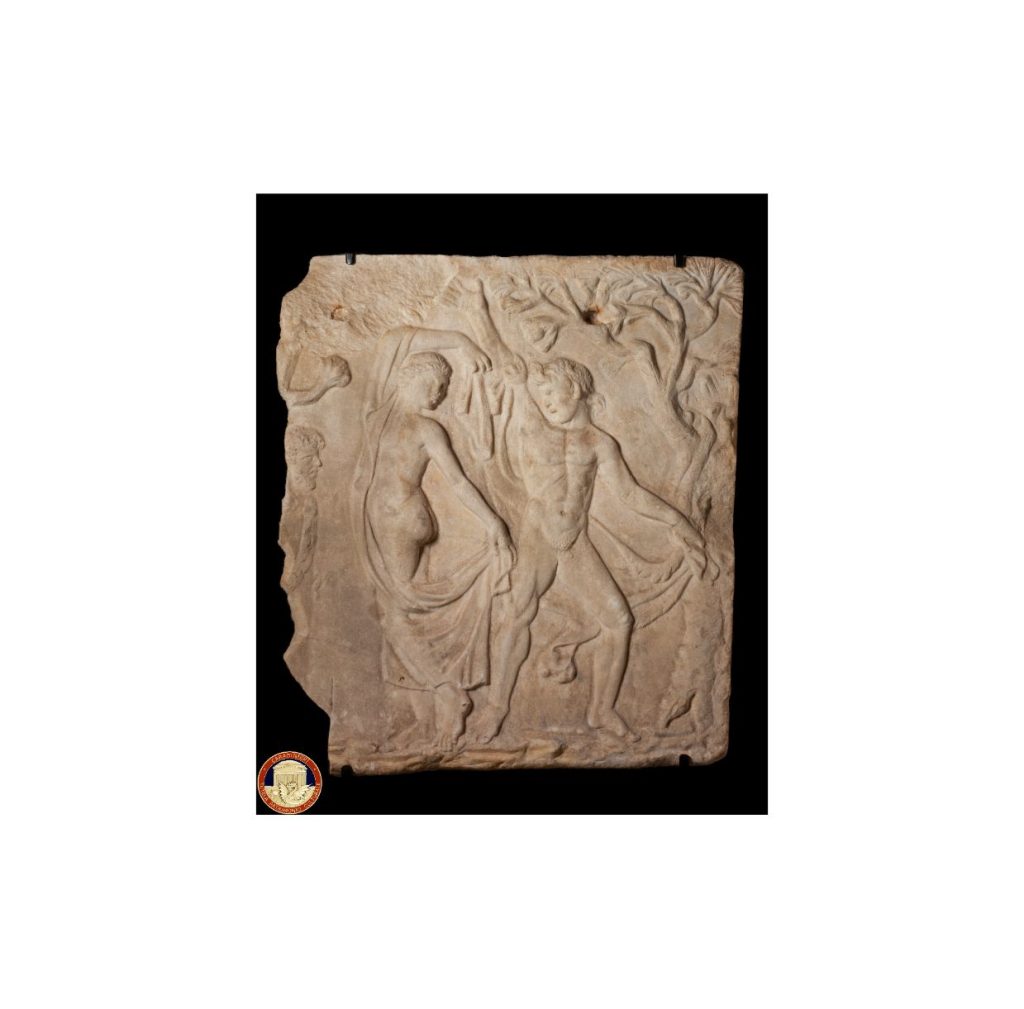 frammento di sarcofago con Satiro e Menade