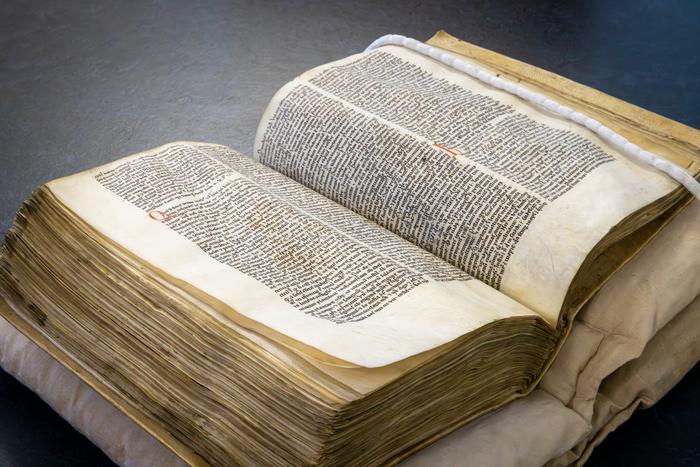 Peterhouse MS 255 open at the sermon's mention of Wade. Credits: Courtesy of the Master and Fellows of Peterhouse / University of Cambridge