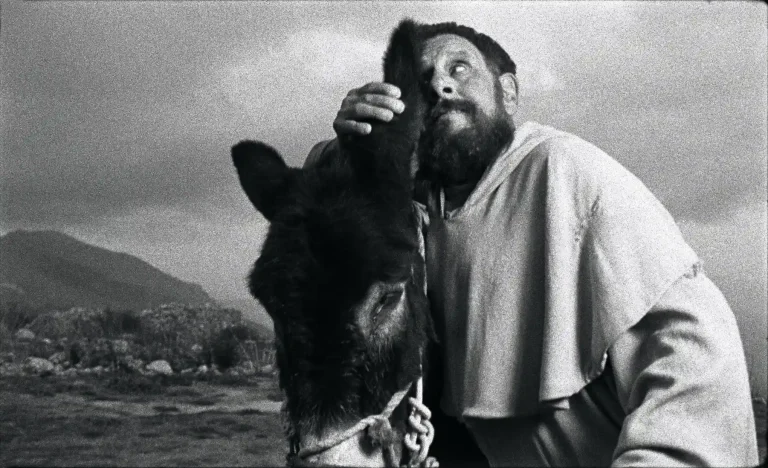 una scena da Un film fatto per bene, per la regia di Franco Maresco
