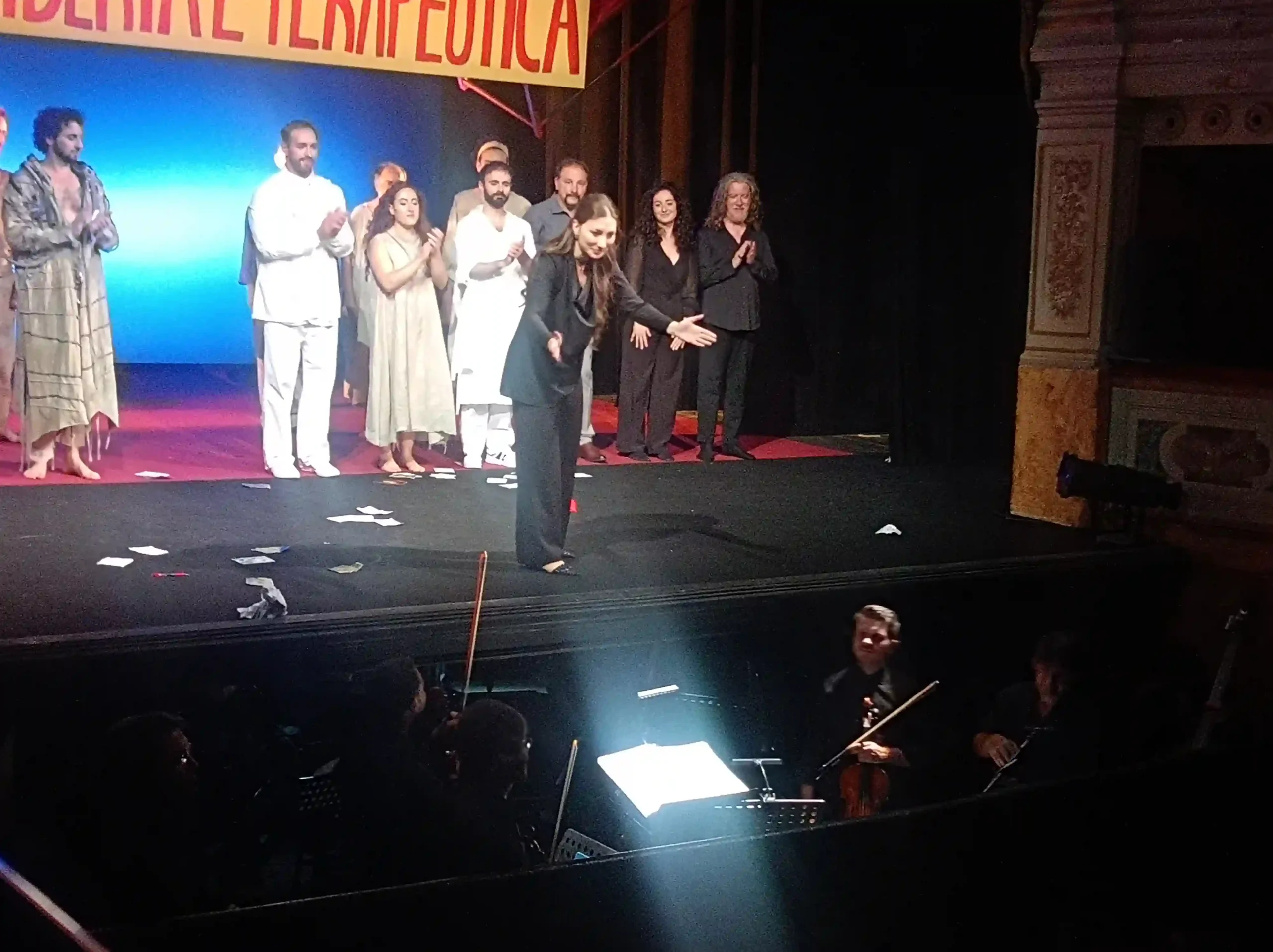 una scena da Nanof, l'altro, opera che apre la 79ª Stagione Lirica Sperimentale di Spoleto e dell'Umbria