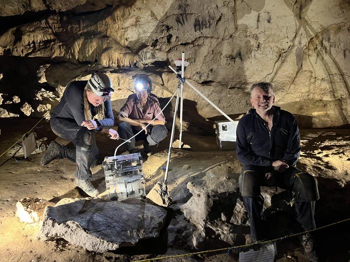 isotopic analyses on a stalagmite collected from a cave