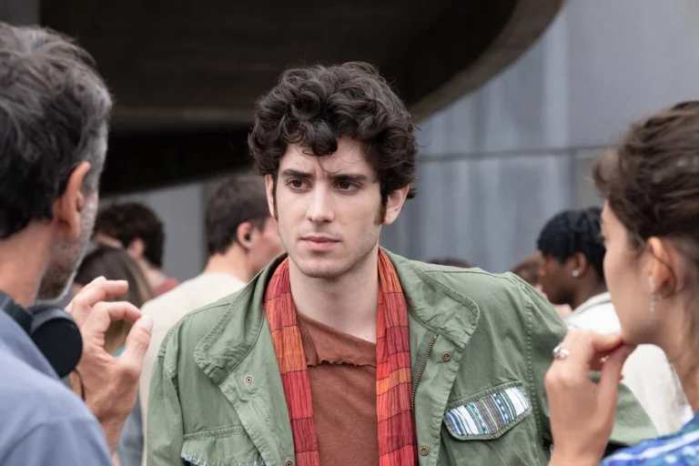 Nicola Maupas in una scena del film L'amore, in teoria, regia di Luca Lucini