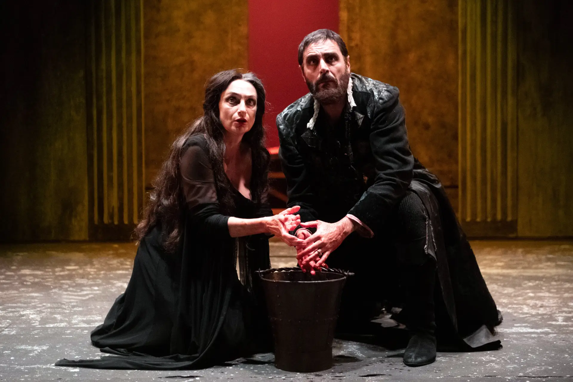 una scena dal Macbeth al Teatro Sociale di Mantova, produzione United Artists