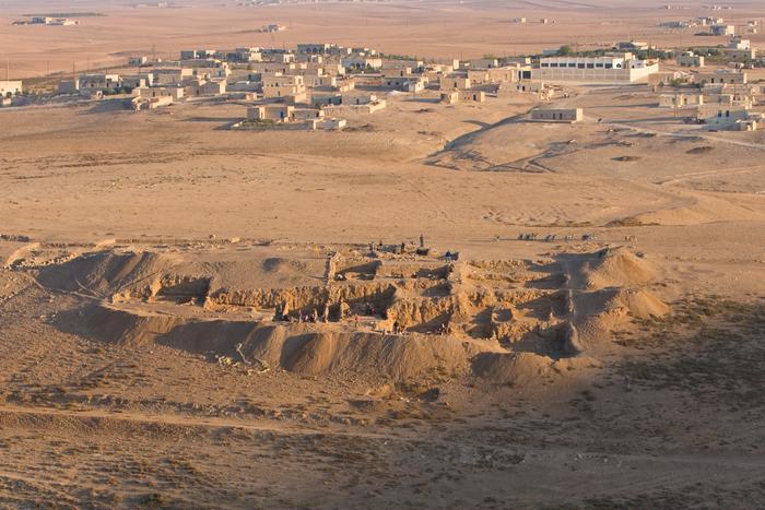 Aerial view of the excavations at the Neolithic site of Tell Halula in Syria. Photo Credits: Grup de Recerca en Arqueologia del Mediterrani i del Proxim Orient (GRAMPO), Seminari d'Arqueologia Prehistòrica del Pròxim Orient (SAPPO)