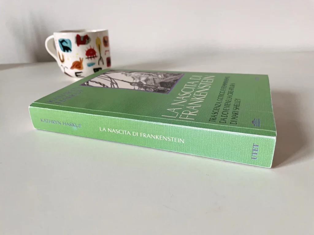 la copertina del saggio di Kathrin Harkup, La nascita di Frankenstein, edito da UTET (2025). Crediti per la foto: Sofia Fiorini
