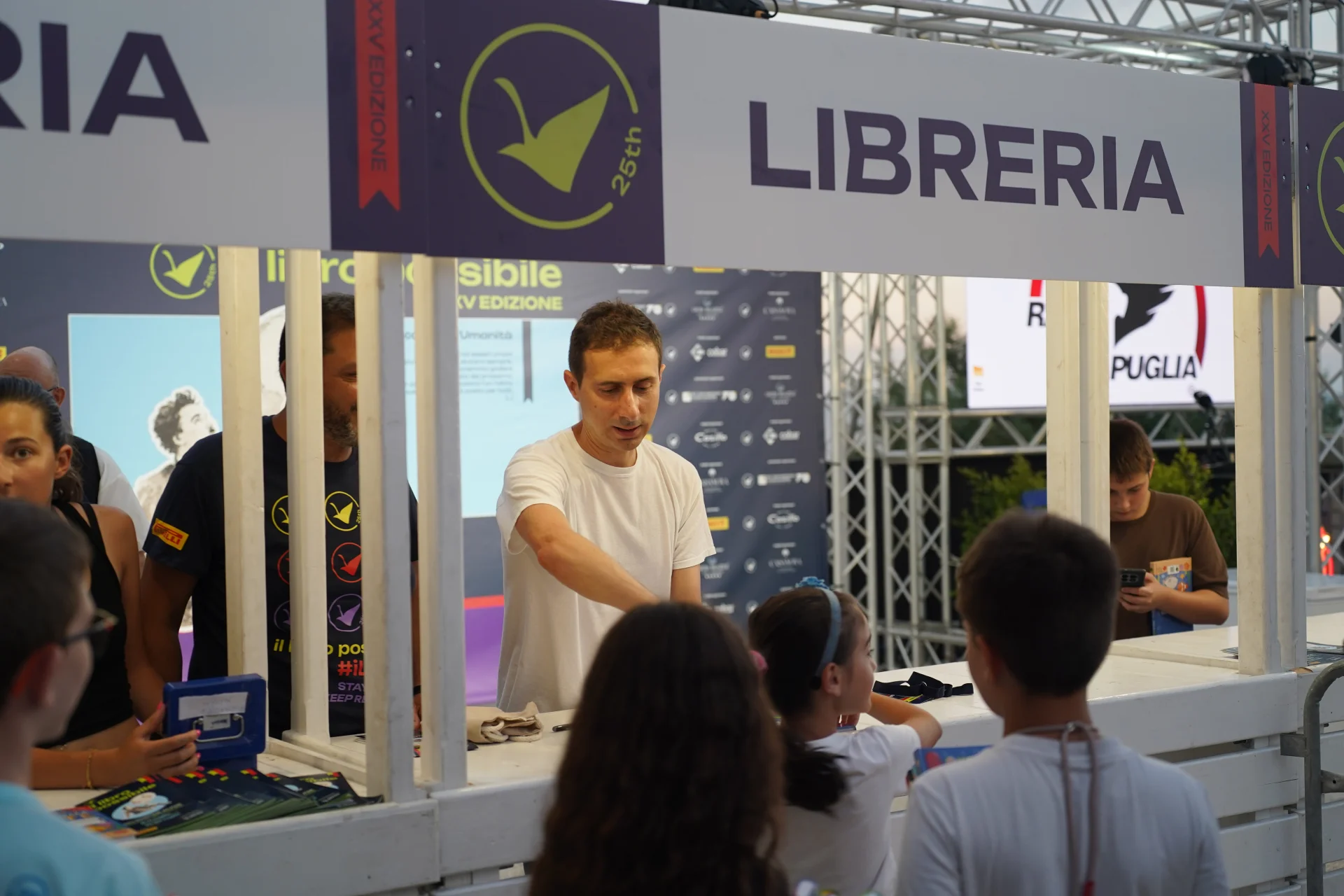 prima giornata a Polignano a mare della XXV edizione de Il Libro Possibile